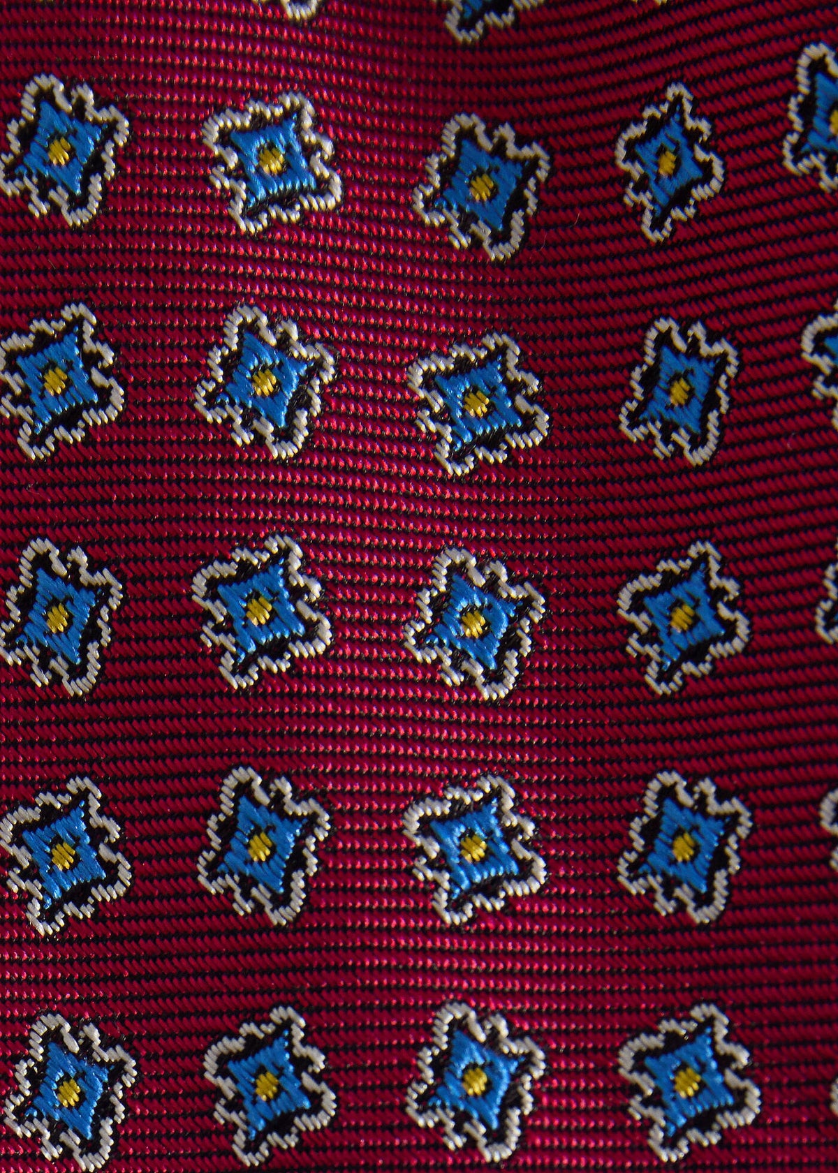 Silk Tile Motif Tie - Paul Stuart Trusted