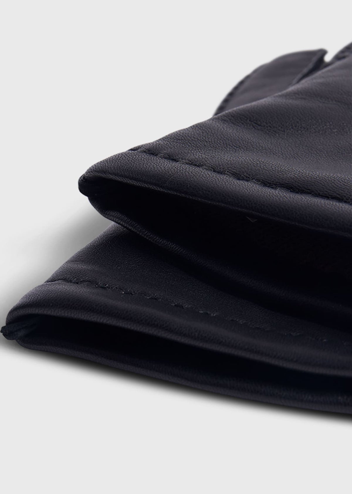 Leather Saddle Stitch Glove - Paul Stuart Essential