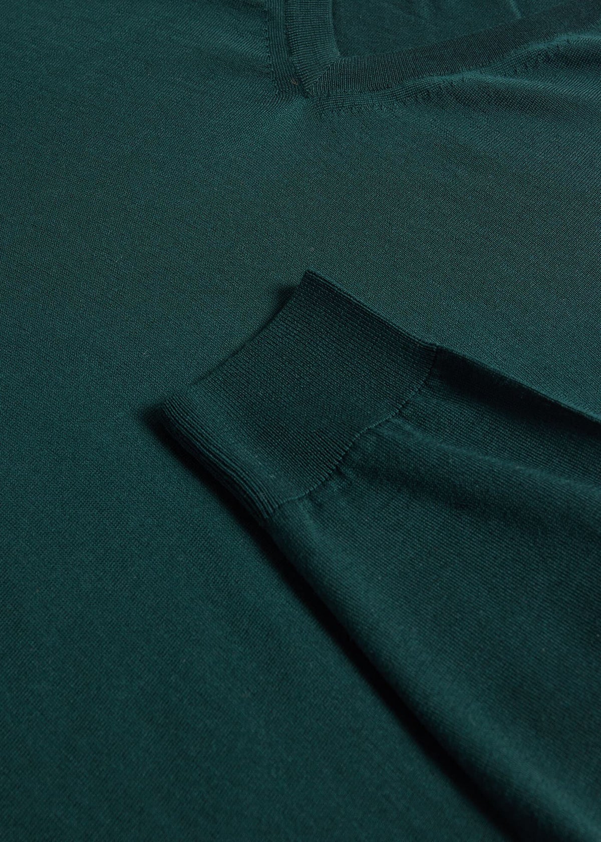 Essential Merino Wool V-neck Sweater - Paul Stuart Exclusive