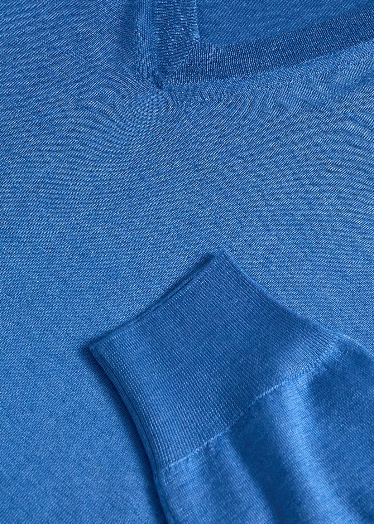 Silk & Cashmere V-Neck Sweater - Paul Stuart Sale