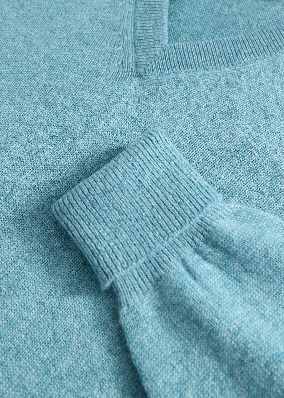 Classic Cashmere V-Neck Sweater - Paul Stuart Premium