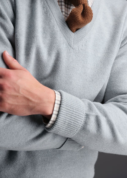 Classic Cashmere V-Neck Sweater - Paul Stuart Popular