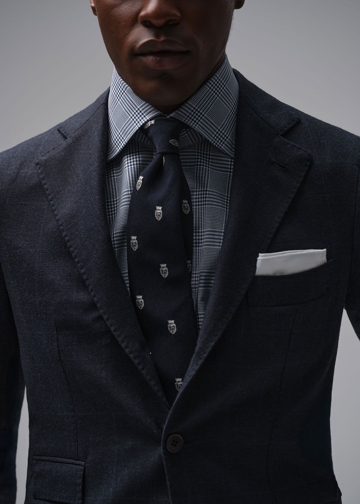 Wool & Silk Crest Tie - Paul Stuart Essential