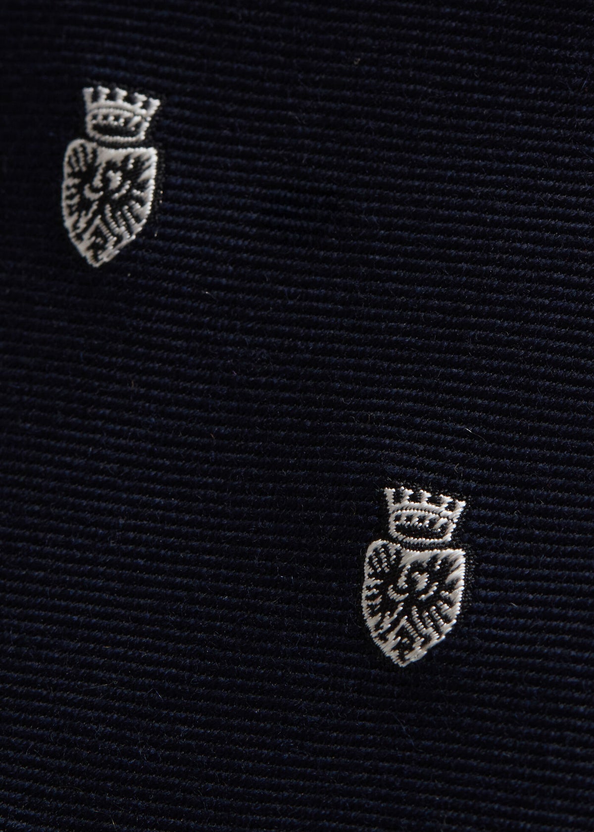 Wool & Silk Crest Tie - Paul Stuart Essential