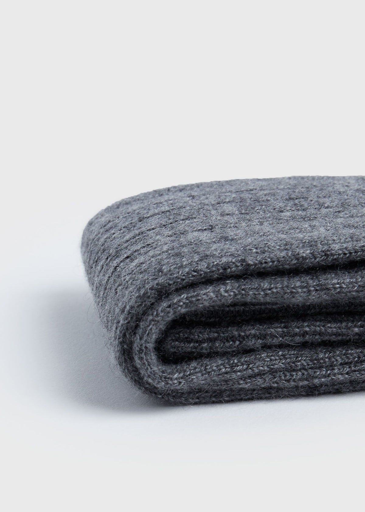 Cashmere Ribbed Sock - Paul Stuart Latest